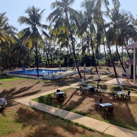 White House Beach Resort, Nagaon Екстер'єр фото