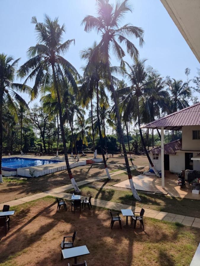White House Beach Resort, Nagaon Екстер'єр фото