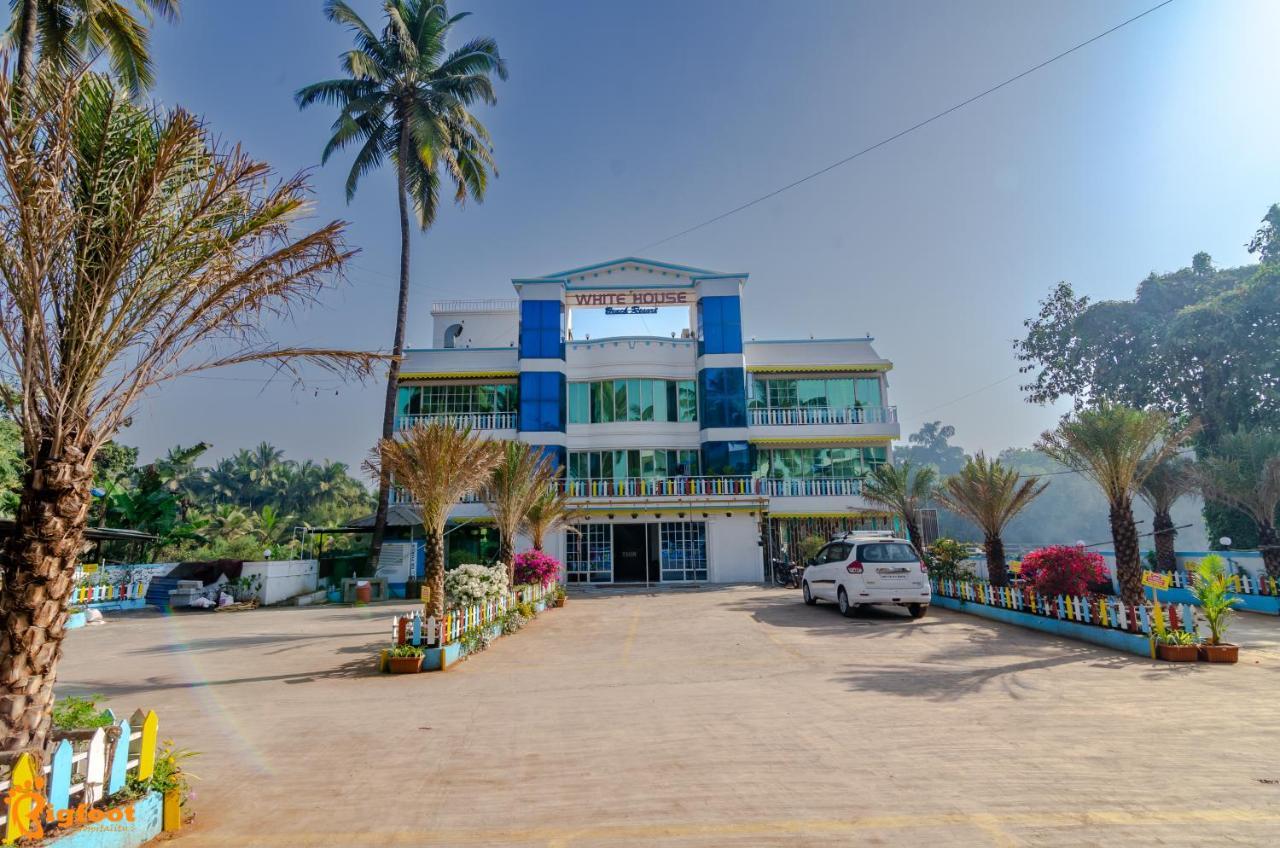 White House Beach Resort, Nagaon Екстер'єр фото